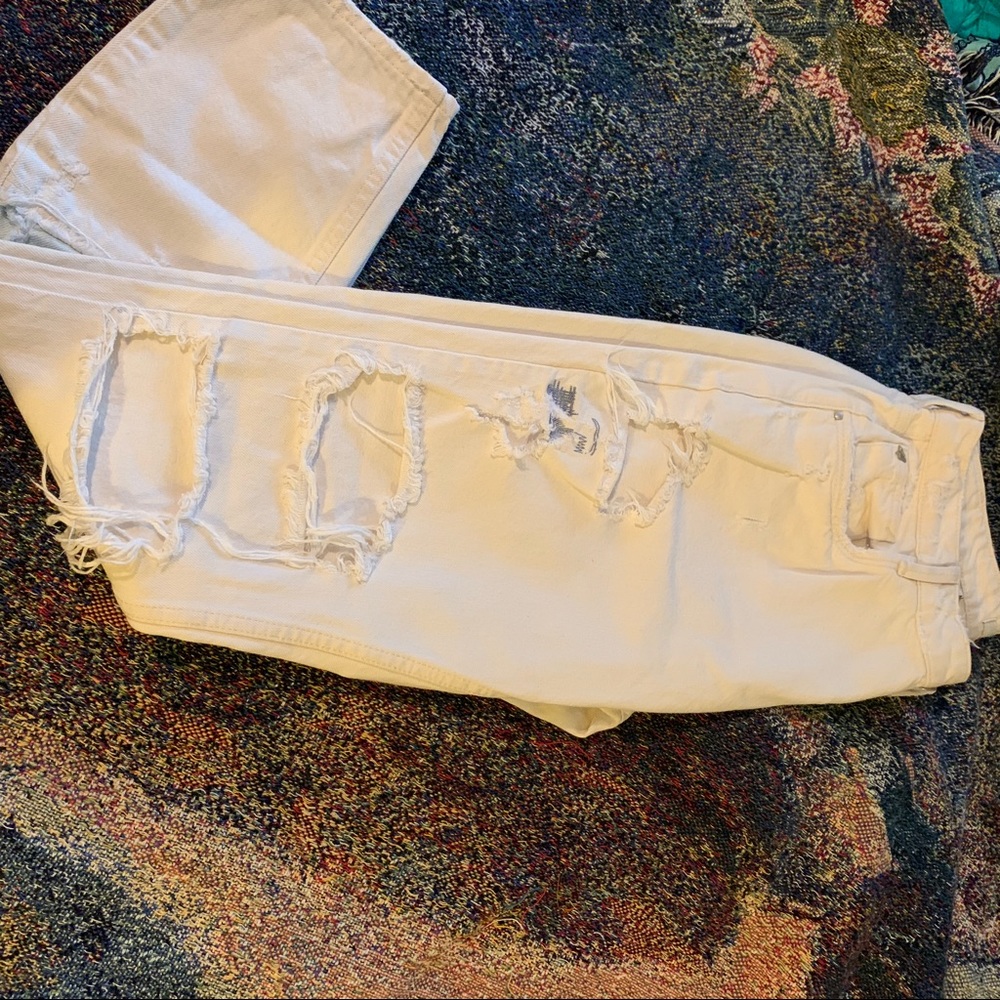 Zara/Trafaluc ripped high waisted white jeans
